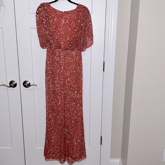 NWT MAC Duggal - 5640 Draped Sleeve V Neck Gown - Paprika - Picture 3 of 6